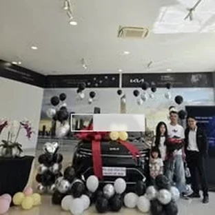 Hoạt động tư vấn và giao xe Kia tại Ninh Thuận 6